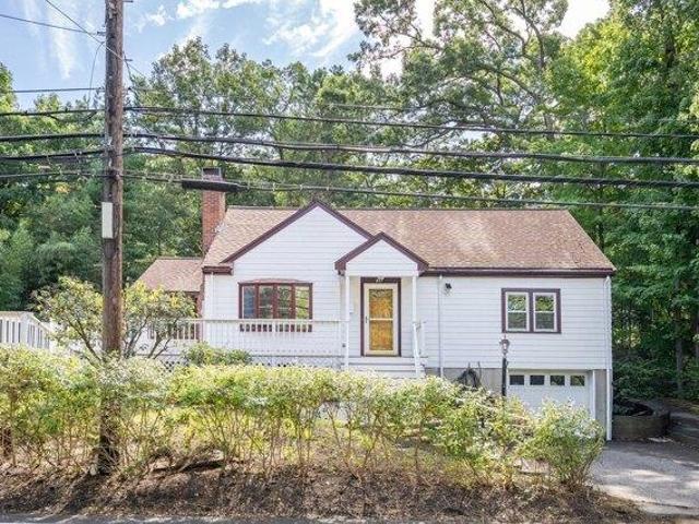 house with 4 bedroom, Westwood MA ES106054371