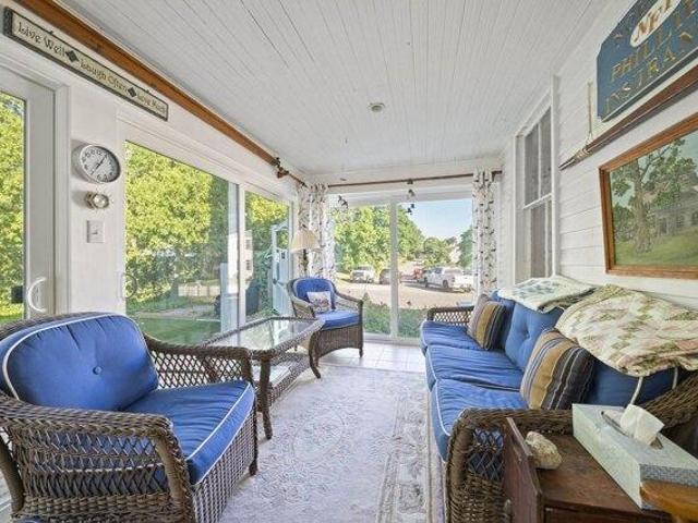 house with 4 bedroom, Weymouth MA ES105427421