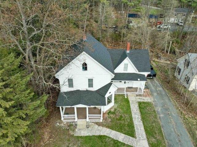 house with 4 bedroom, Whitefield NH ES105478412