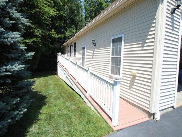 house with 4 bedroom, Whitman MA ES105767565
