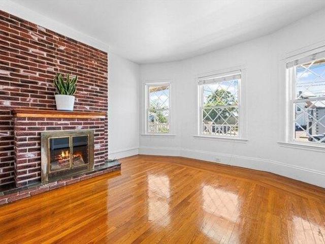 house with 4 bedroom, Winthrop MA ES103494327