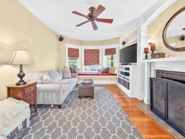 house with 4 bedroom, Winthrop MA ES105609909