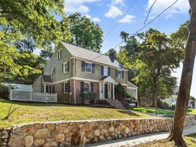 house with 4 bedroom, Winchester MA ES105516527