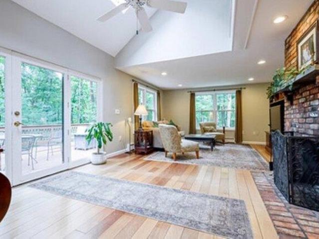 house with 4 bedroom, Windham NH ES104482278