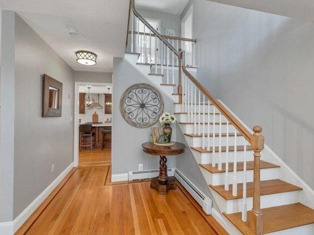 house with 4 bedroom, Windham NH ES104514334