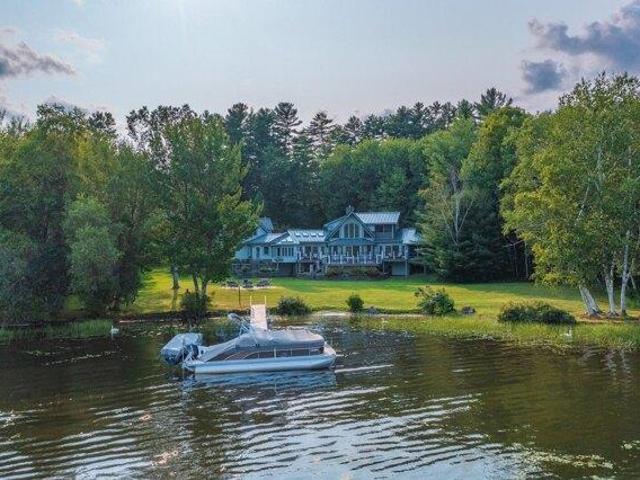 house with 4 bedroom, Wilton ME ES105513520