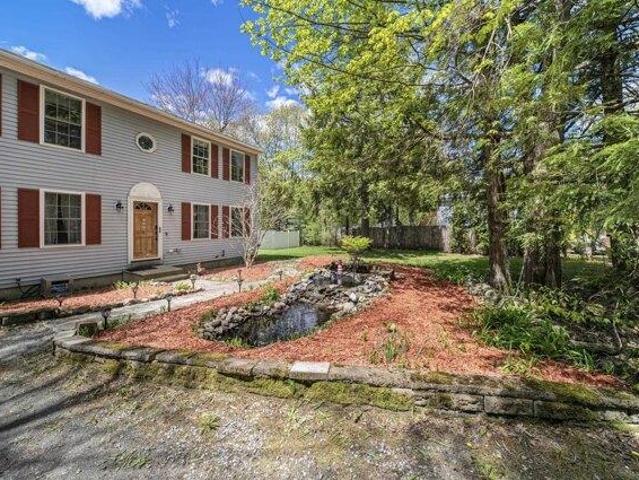 house with 4 bedroom, Wilton NH ES105401388