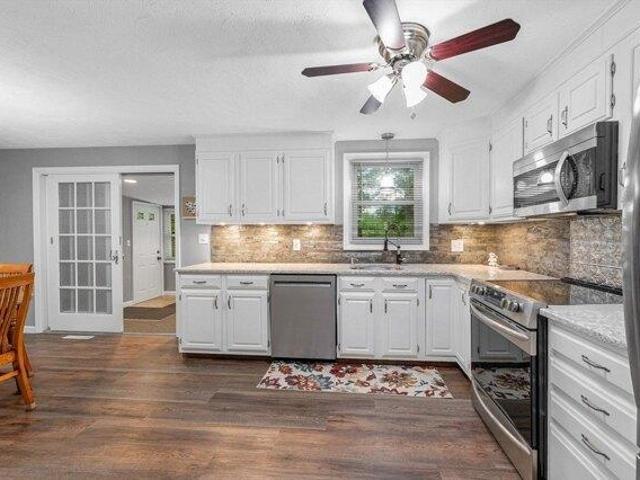 house with 4 bedroom, Wilmington MA ES105426417