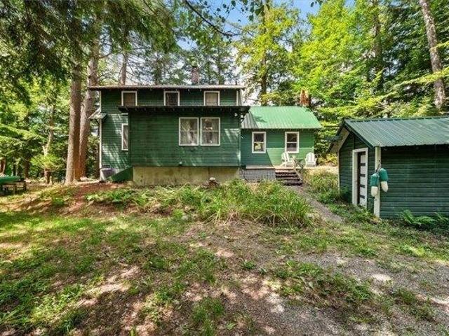 house with 4 bedroom, Woodgate NY ES105289504