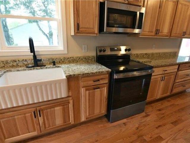 house with 4 bedroom, Woonsocket RI ES105549143