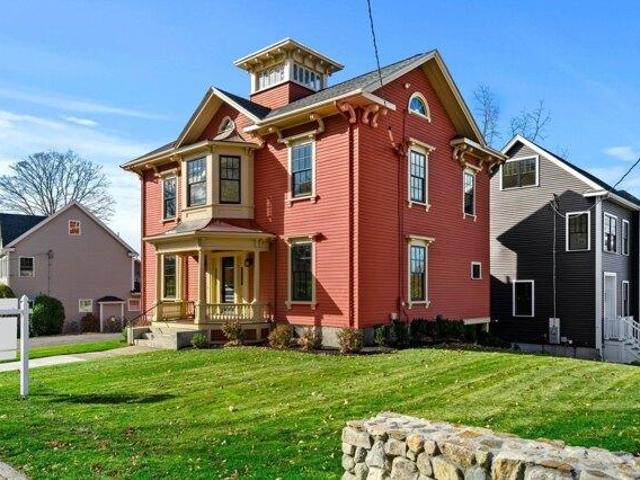 house with 4 bedroom, Woburn MA ES105535978