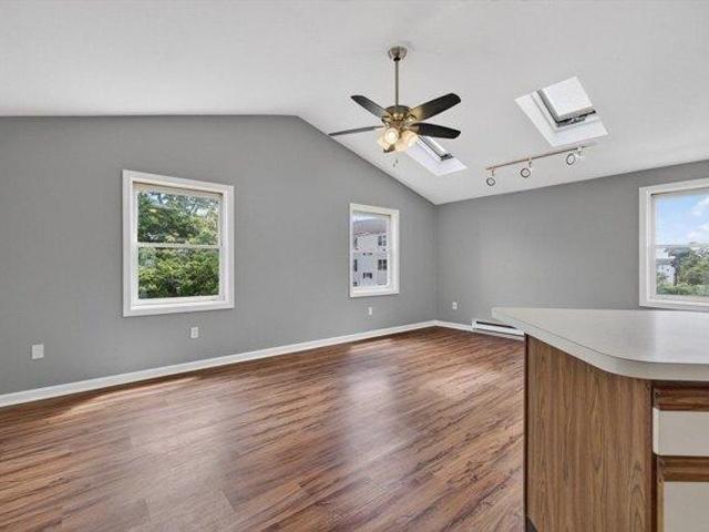 house with 4 bedroom, Worcester MA ES104515104