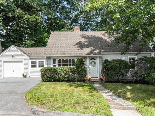 house with 4 bedroom, Worcester MA ES105400264