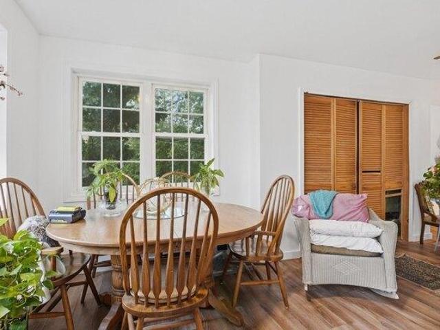 house with 4 bedroom, Worcester MA ES105424654