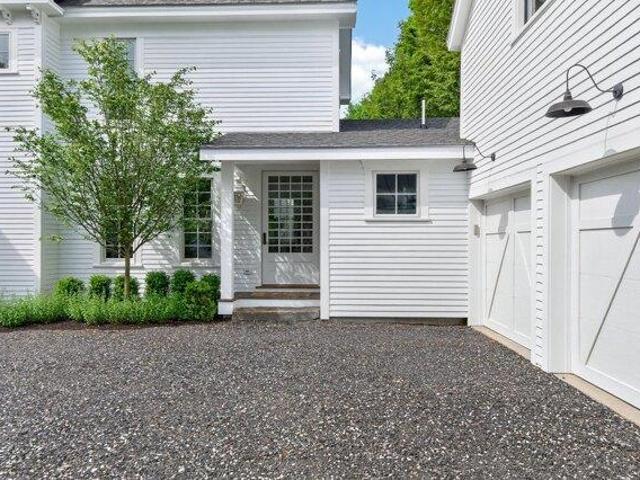 house with 4 bedroom, Yarmouth ME ES105714213