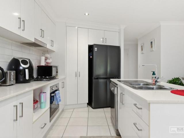 For Rent 4 Bedroom House Yeppoon QLD DS101672494