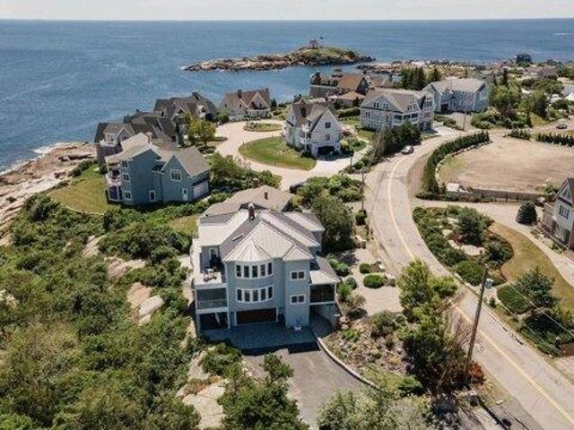 house with 4 bedroom, York ME ES105789368