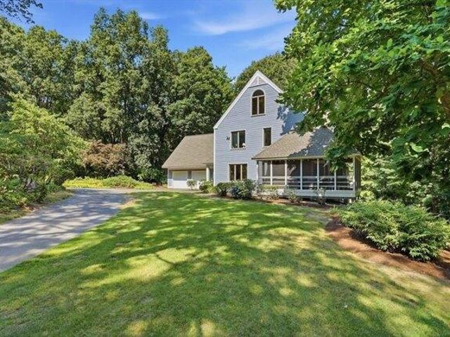 house with 4 bedroom, Acton MA ES105414570