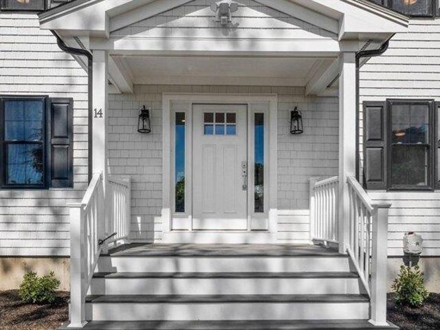 house with 4 bedroom, Acushnet MA ES105315314
