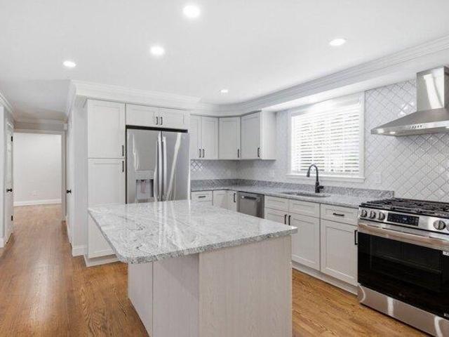 house with 4 bedroom, Acushnet MA ES105423632