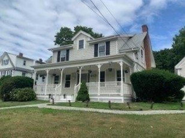 house with 4 bedroom, Abington MA ES105495110