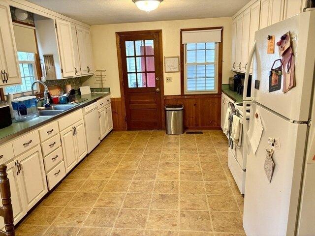 house with 4 bedroom, Amherst MA ES104406273