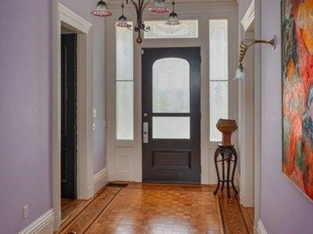 house with 4 bedroom, Amherst MA ES104444543
