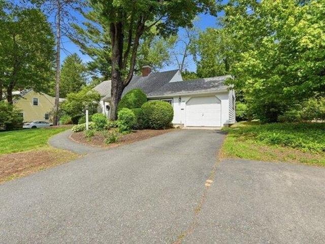 house with 4 bedroom, Amherst MA ES104441781