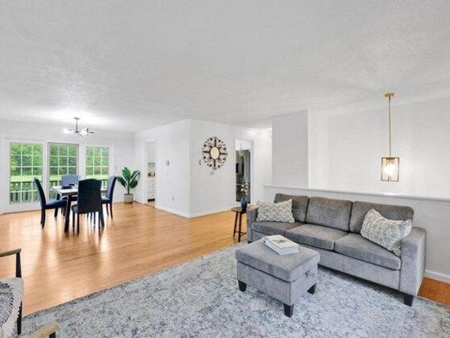 house with 4 bedroom, Amherst MA ES104477602