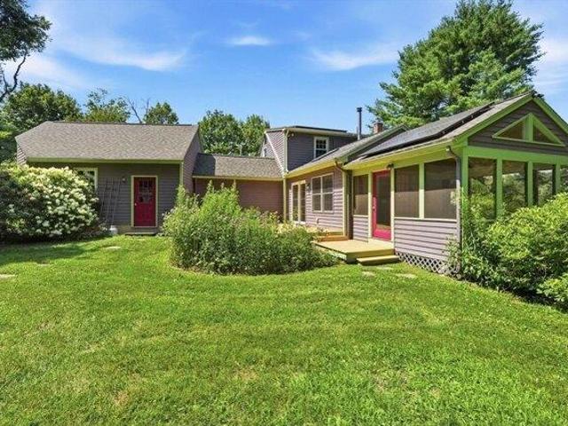 house with 4 bedroom, Amherst MA ES105315968