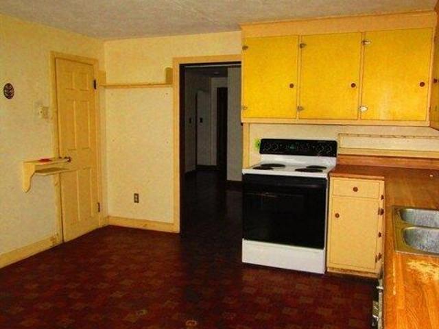 house with 4 bedroom, Amherst MA ES105403975