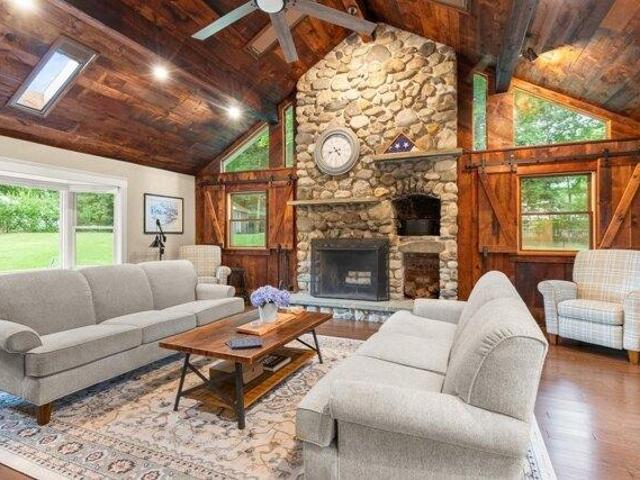 house with 4 bedroom, Andover MA ES105475466