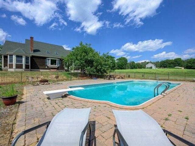 house with 4 bedroom, Ashburnham MA ES104539234