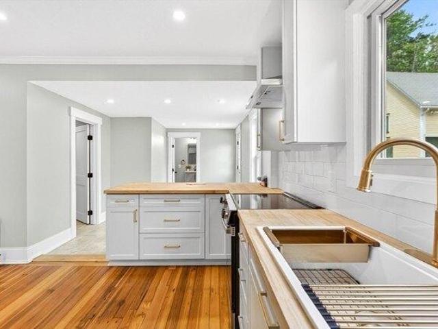 house with 4 bedroom, Ashburnham MA ES105277014