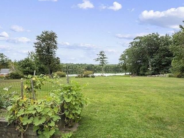house with 4 bedroom, Ashburnham MA ES105416872