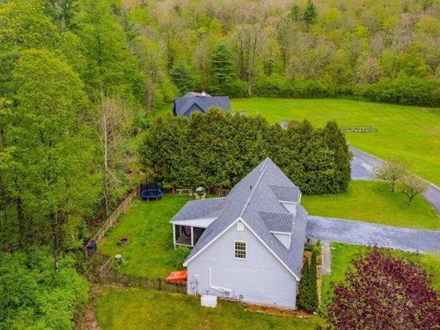 house with 4 bedroom, Arlington VT ES104477161