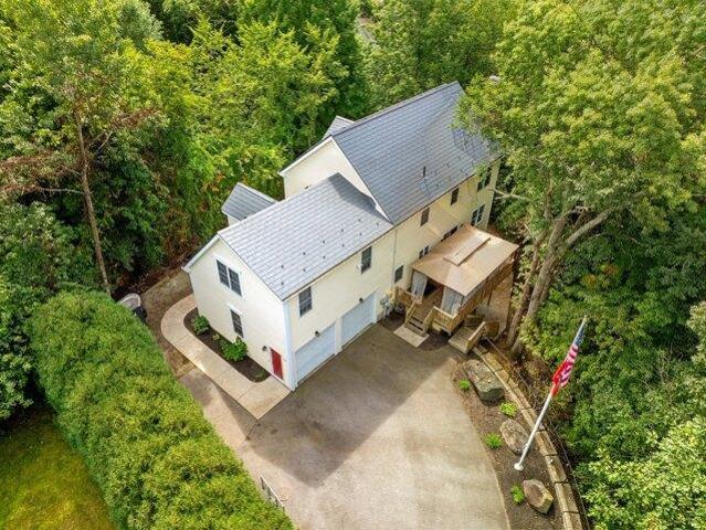 house with 4 bedroom, Attleboro MA ES105549666