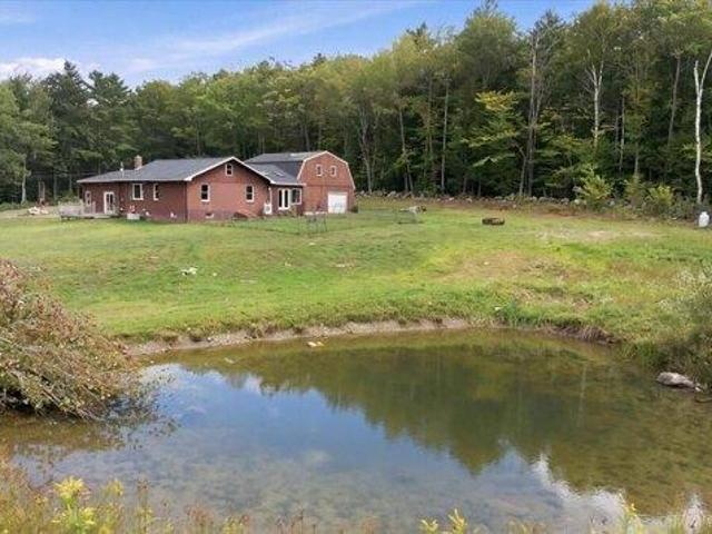 house with 4 bedroom, Auburn ME ES105516271