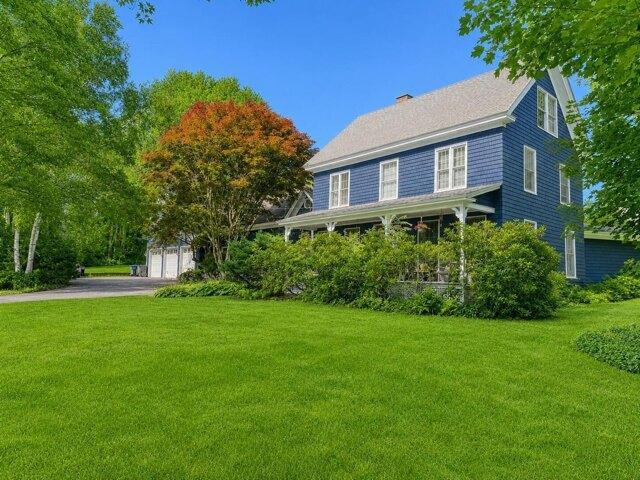 house with 4 bedroom, Auburn ME ES105631441