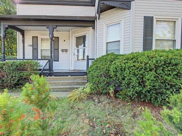 house with 4 bedroom, Auburn ME ES105814086