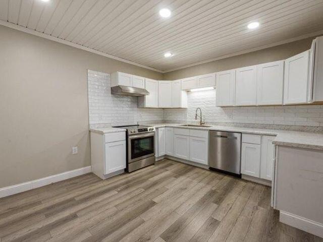 house with 4 bedroom, Bangor ME ES105888120