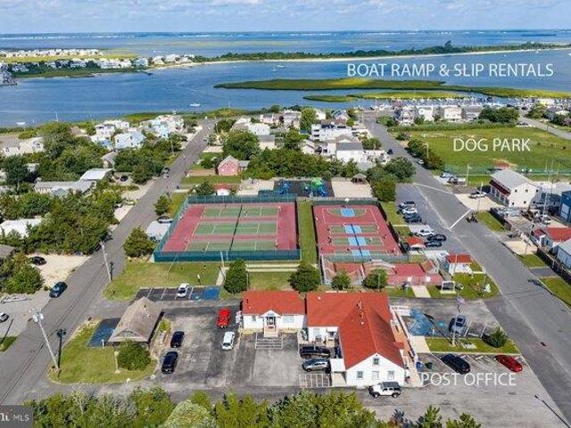 house with 4 bedroom, Barnegat Light NJ ES105275344