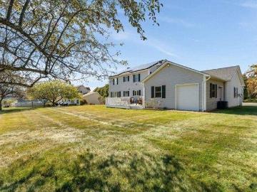 house with 4 bedroom, Barre VT ES103431637