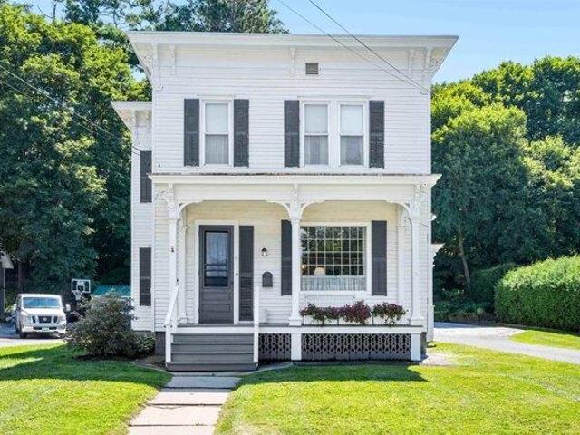 house with 4 bedroom, Barre VT ES105477157