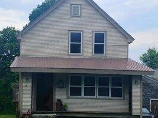 house with 4 bedroom, Barre VT ES105423821