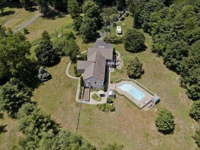 house with 4 bedroom, Barre MA ES105257696
