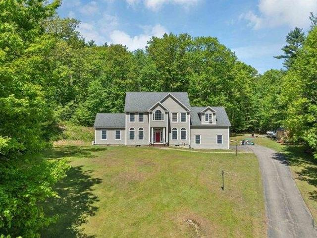 house with 4 bedroom, Barrington NH ES105426435