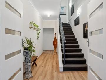 Western Australia - Equipped kitchen