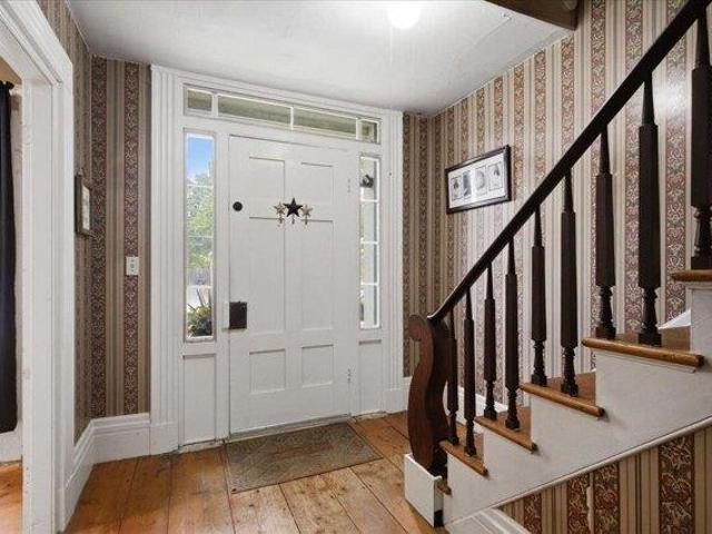 house with 4 bedroom, Bennington VT ES104921526
