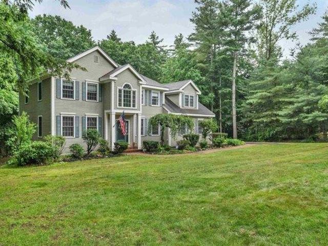 house with 4 bedroom, Bedford NH ES104477204